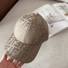 Fendi Отличная форма Новая бейсболка