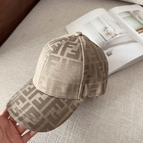 Fendi Отличная форма Новая бейсболка
