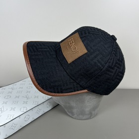 FENDI Фенди Бейсболка из серии Old Flower Классическая модель FF