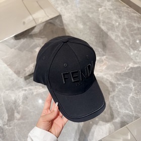 Бейсболка Fendi FF [Преимущества по сравнению с другими бейсболка