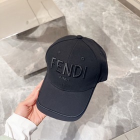 Бейсболка Fendi FF [Преимущества по сравнению с другими бейсболка