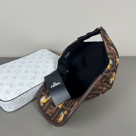 FENDI Фенди Бейсболка из серии Old Flower Классическая модель FF,