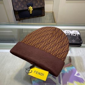 FENDI Оригинальная шапка с официального сайта Новинка [С любовью]