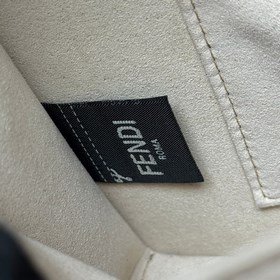 Улучшенная версия модели Fendi Kan I с добавлением арочного моста