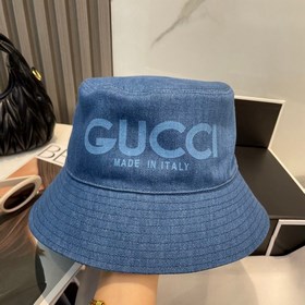 Новая модель двусторонняя рыбацкая кепка Gucci 2025 выглядит очен