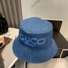 Новая модель двусторонняя рыбацкая кепка Gucci 2025 выглядит очен