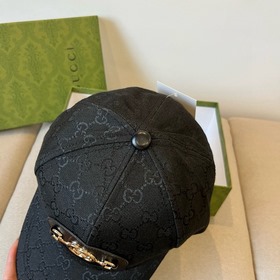 Бейсболка GUCCI, новинка на официальном сайте GUCCI, бейсболка, о