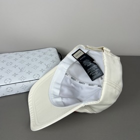 Бейсболка GUCCI, новинка на официальном сайте GUCCI, бейсболка, о