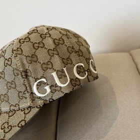 Бейсболка GUCCI, новинка на официальном сайте GUCCI, бейсболка, о