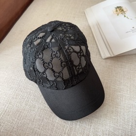GUCCI 2025 новая модель бейсболки с лаконичной вышивкой, очень мо