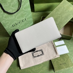 Длинный кошелек из серии GG Marmont. Этот кошелек из серии GG Mar