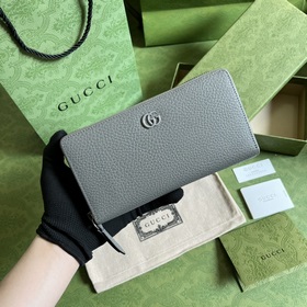 Длинный кошелек из серии GG Marmont. Этот кошелек из серии GG Mar