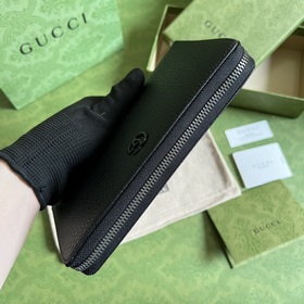 Длинный кошелек из серии GG Marmont. Этот кошелек из серии GG Mar