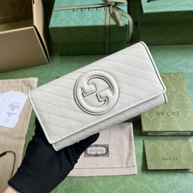 Длинный кошелек из серии Gucci Blondie. Серия Gucci Blondie сочет