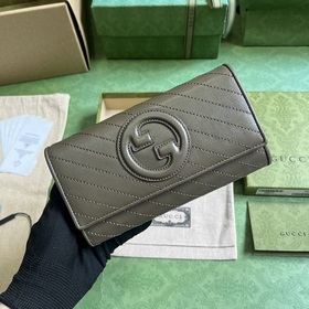 Длинный кошелек из серии Gucci Blondie. Серия Gucci Blondie сочет
