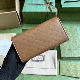 Длинный кошелек из серии Gucci Blondie. Серия Gucci Blondie сочет