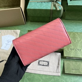 Длинный кошелек из серии Gucci Blondie. Серия Gucci Blondie сочет