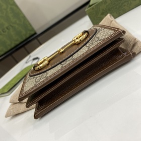 Карман для карт Gucci Horsebit 1955. В коллекции ранней осени 202