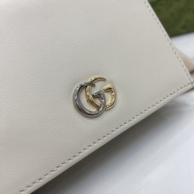 Новинка Карман для карт из серии GG Marmont. Этот карман для карт