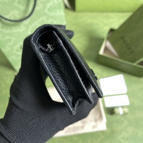 Карман для карт GG Marmont Карман для карт GG Marmont изготовлен