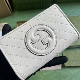 Кошелек из серии Gucci Blondie. Серия Gucci Blondie сочетает в се