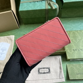 Кошелек из серии Gucci Blondie. Серия Gucci Blondie сочетает в се