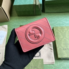 Карман для карт из серии Gucci Blondie. Серия Gucci Blondie сочет