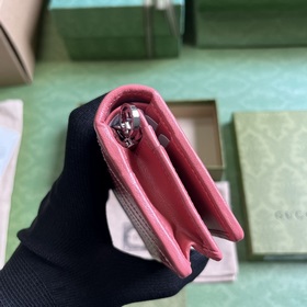 Карман для карт из серии Gucci Blondie. Серия Gucci Blondie сочет