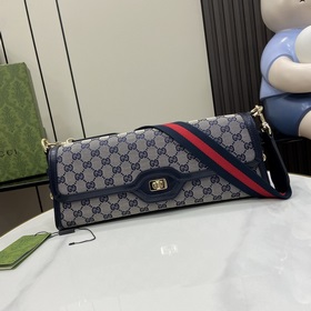 Новинка Средняя сумка через плечо из серии Gucci Luce. Сумкиз сер