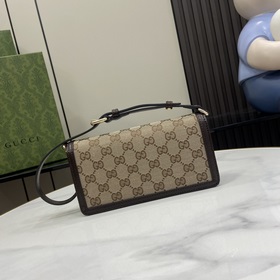 Новинка Мини-сумка через плечо из серии Gucci Luce. Сумкиз серии 