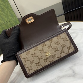 Новинка Мини-сумка через плечо из серии Gucci Luce. Сумкиз серии 