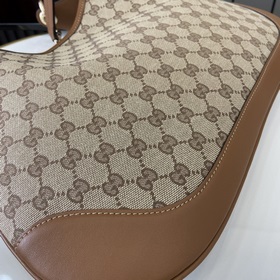 Новинка Представляем сумку Gucci Body с двойной застежкой, вдохно