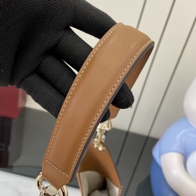 Новинка Представляем сумку Gucci Body с двойной застежкой, вдохно