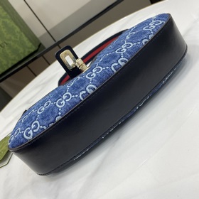 Новинка Мини-сумка через плечо из серии Gucci Moon Side. Этот акс
