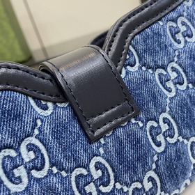 Новинка Мини-сумка через плечо из серии Gucci Moon Side. Этот акс