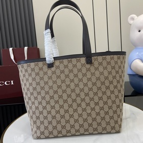 Новая модель Средняя сумка-тоут из серии Gucci Totissima Этот акс