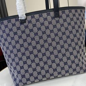 Новая модель Средняя сумка-тоут из серии Gucci Totissima Серия Gu