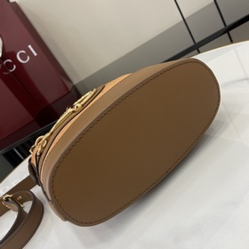 【Новинка】 В весенне-летней коллекции 2025 года Gucci 73 вдохновле