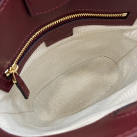 Новинка В весенне-летней коллекции 2025 года серия Gucci 73 черпа