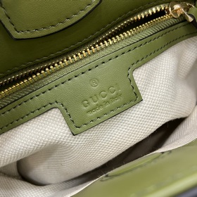 Новинка В весенне-летней коллекции 2025 года серия Gucci 73 черпа