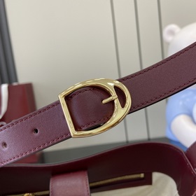 Новинка В коллекции весна-лето 2025 серия Gucci 73 черпает вдохно