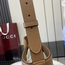 Новинка В весенне-летней коллекции 2025 года серия Gucci 73 черпа