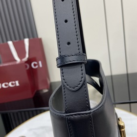 Новинка В весенне-летней коллекции 2025 года серия Gucci 73 черпа