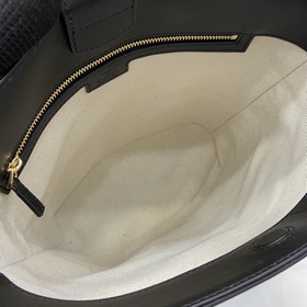Новинка В весенне-летней коллекции 2025 года серия Gucci 73 черпа