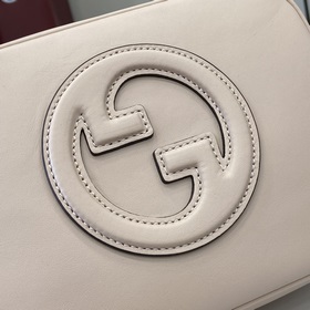 Новинка Мини-сумка через плечо из серии Gucci Blondie Новая сумка