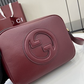 Новинка Мини-сумка через плечо из серии Gucci Blondie Новая сумка