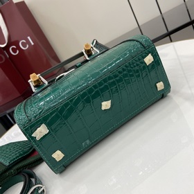 Новая модель Новая модель GUCCI, качество как в фирменном магазин