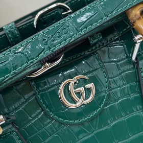 Новая модель Новая модель GUCCI, качество как в фирменном магазин