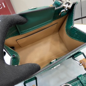 Новая модель Новая модель GUCCI, качество как в фирменном магазин