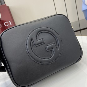 Новинка Мини-сумка через плечо из серии Gucci Blondie Новая сумка